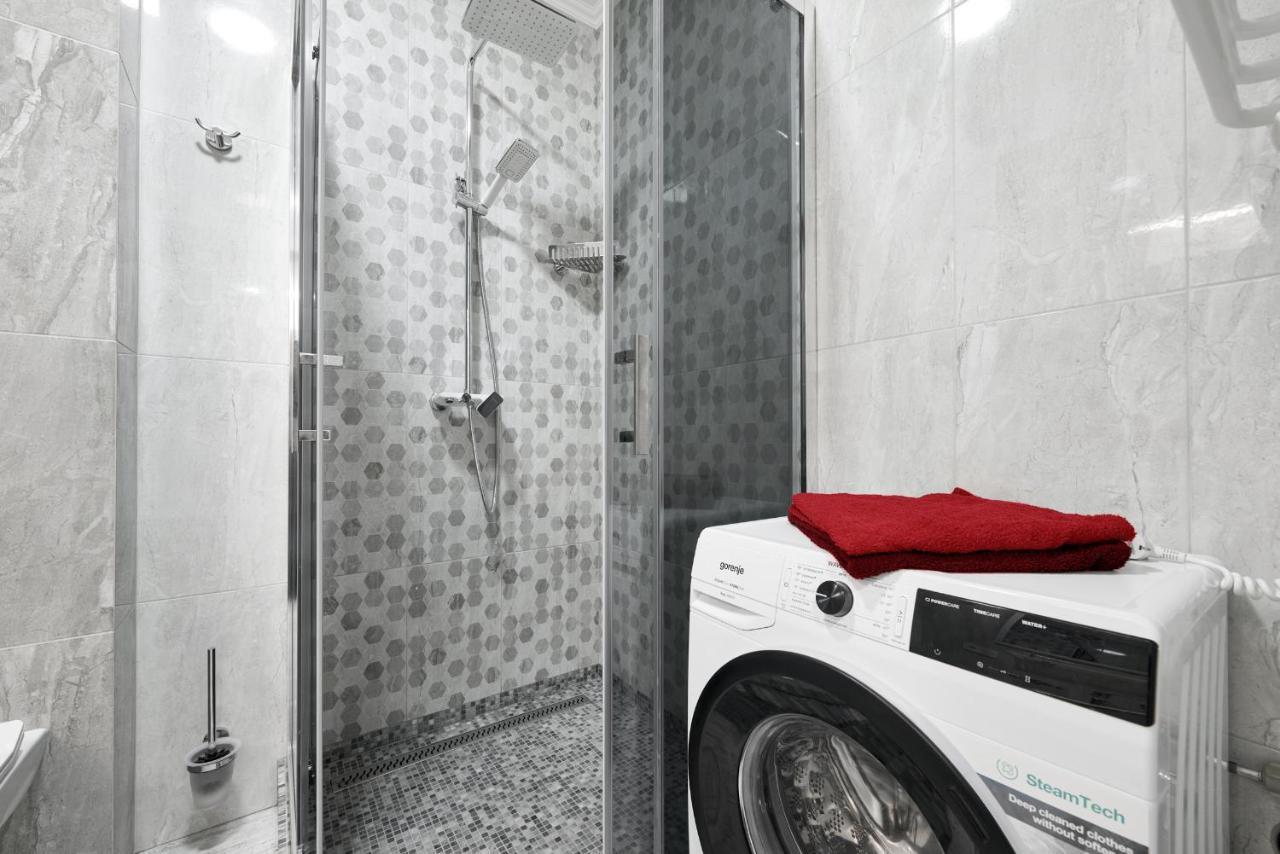 Квартира Для Вас! Вул. Голинського, 8! Daire Lviv Dış mekan fotoğraf